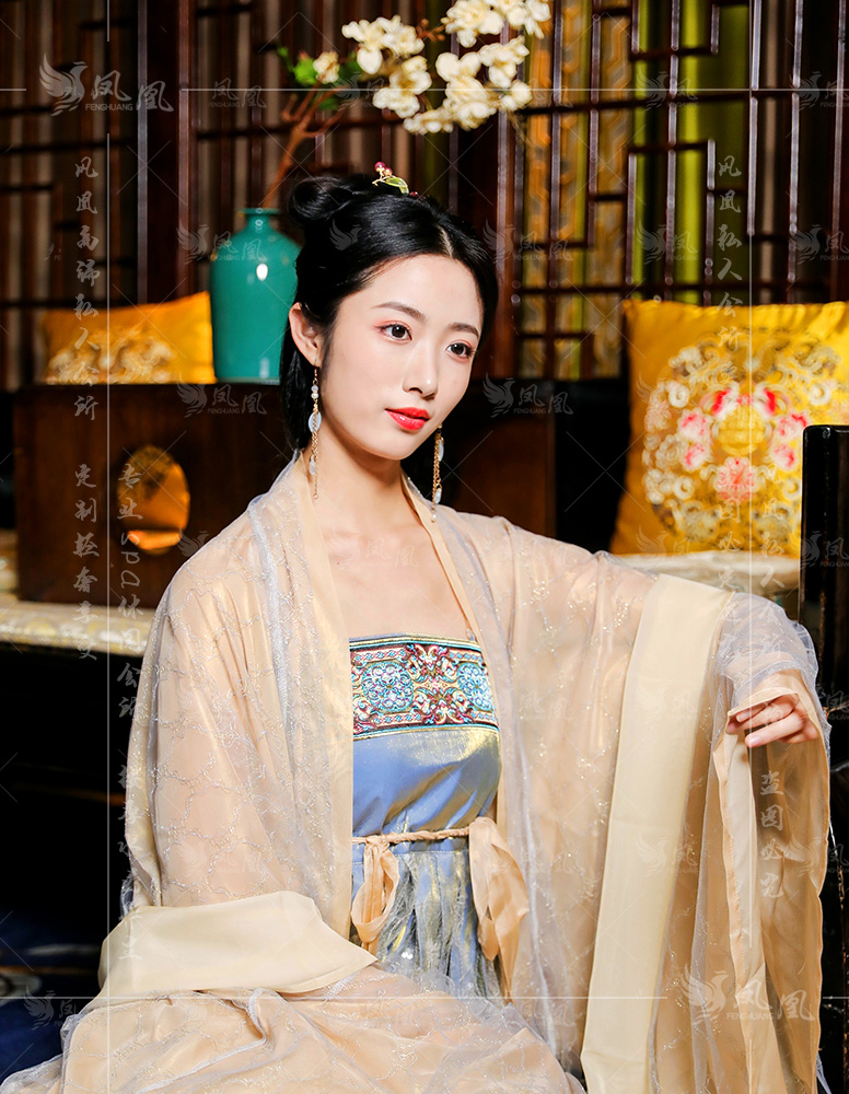 和朋友去了杭州一家男士保健按摩水疗会馆，环境幽雅体验超棒的