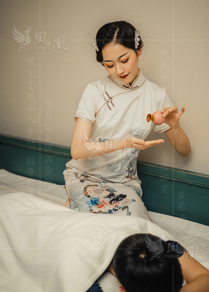 兄弟强烈推荐珠海一家男士Spa保健按摩会馆，环境上档次超有特色