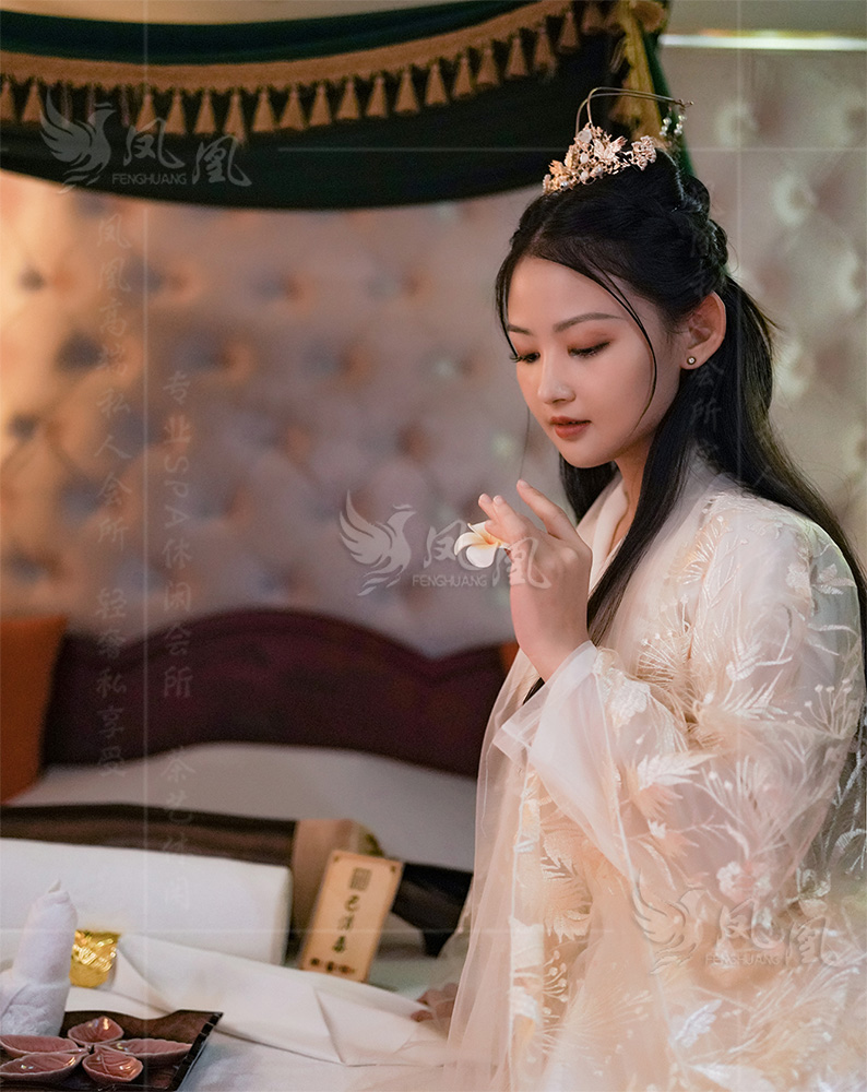 和朋友去了南京一家男士私人养生会馆，服务非常到位超级给力